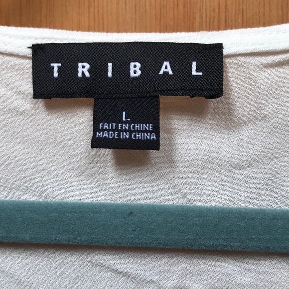 Top - Picture 2 of 3